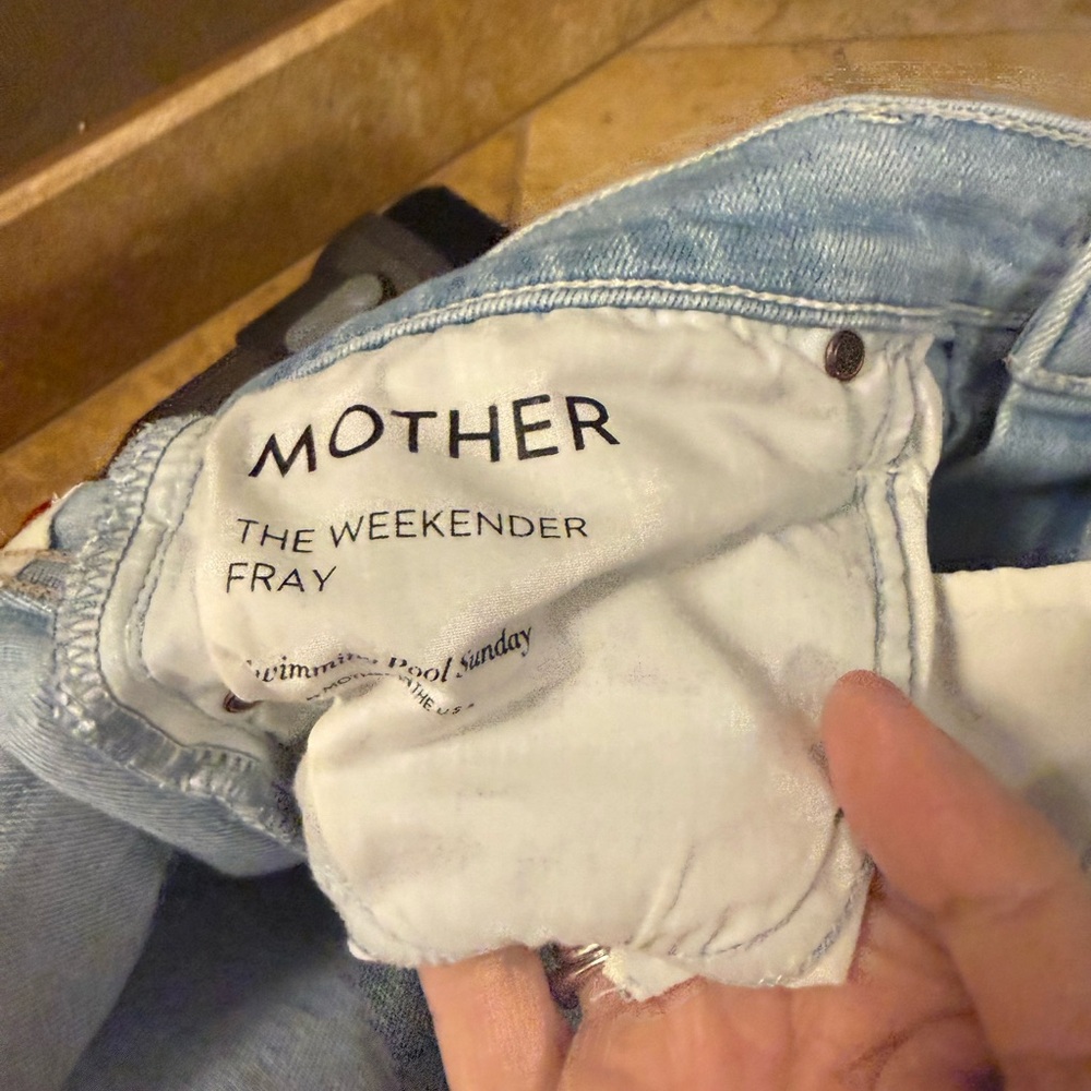 MOTHER the weekender fray in Light Blue Flare Jeans - Picture 5 of 7